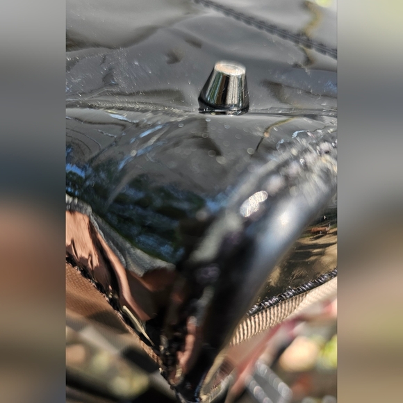 Burberry Ashmore Supernova Shoulder Bag [Authentic] - Picture 6 of 16